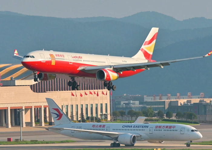 Major Airlines at Kunming Airport