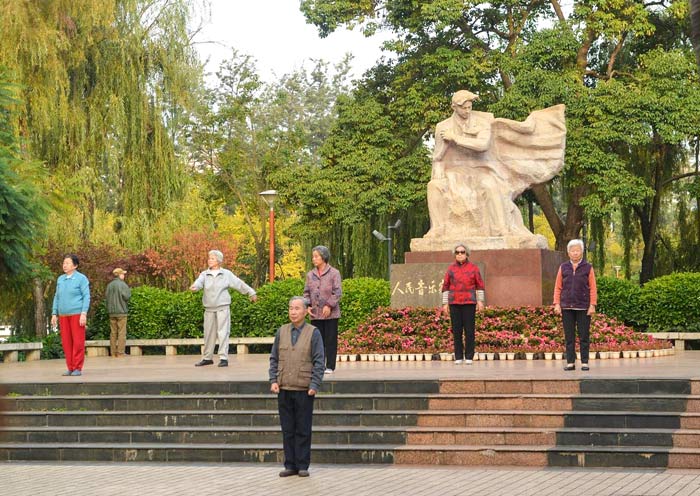 Play Taiji near Nie Er Statue, Green Lake