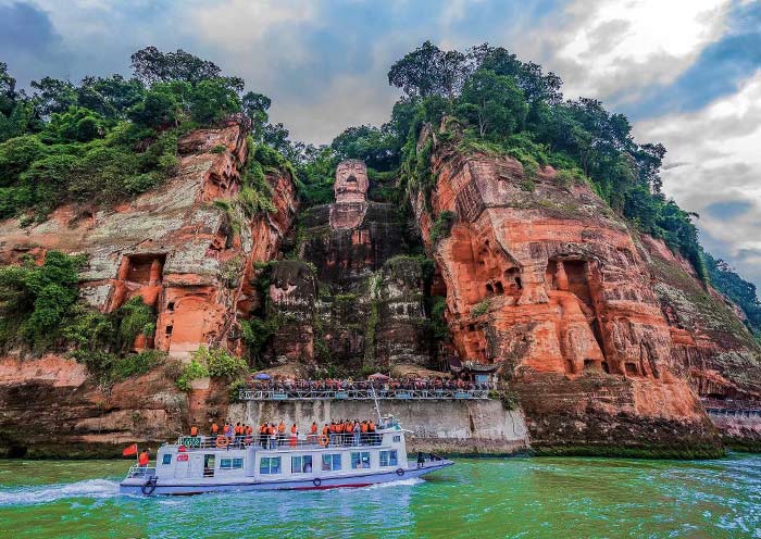 Leshan Giant Buddha from Chengdu