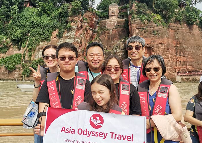 Leshan Giant Buddha overlooks the confluence of three rivers Leshan Giant Buddha overlooks the confluence of three rivers