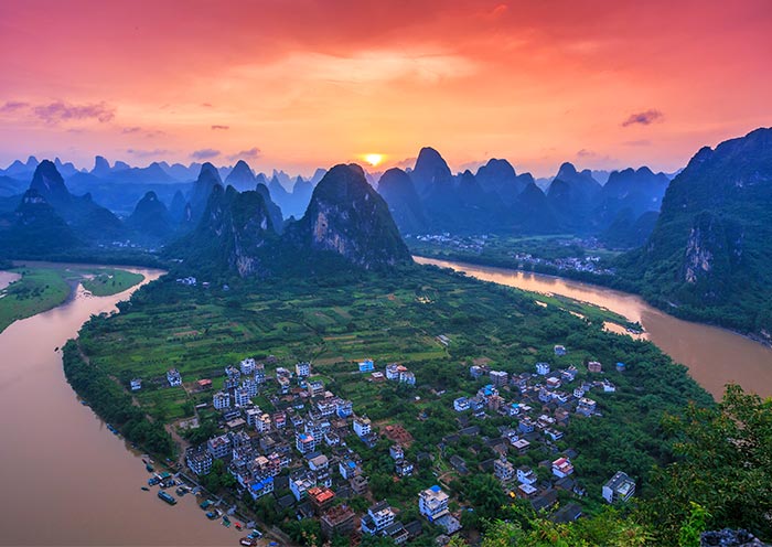 Marvel at the Stunning Karst Landscape of Guilin - Li River and Karst Mountains