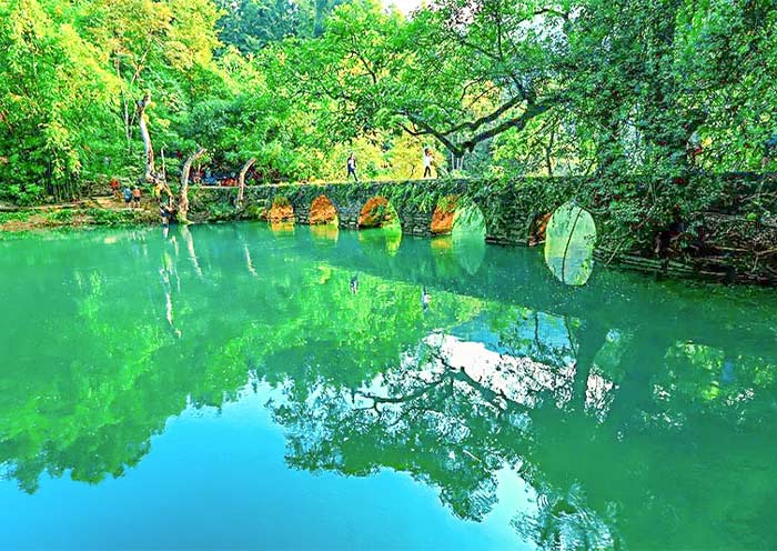 Xiaoqikong Ancient Bridge