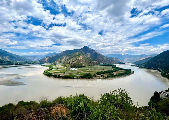 First Bend of the Yangtze River, Lijiang