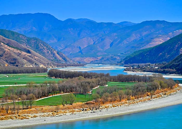 First Bend of the Yangtze River, Lijiang
