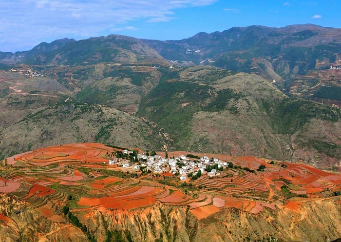 Sunset Valley, Dongchuan Red Land