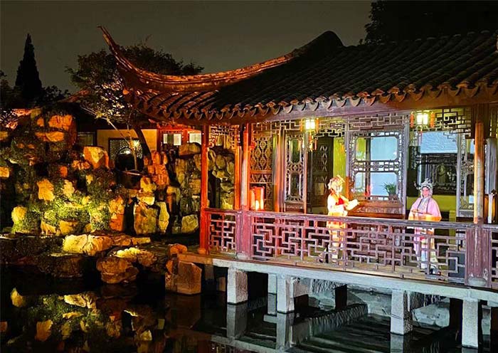 Suzhou Master of the Nets Garden Performance