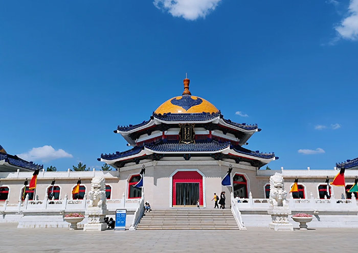 Mausoleum of Genghis Khan, guarded by Da'erhute tribe