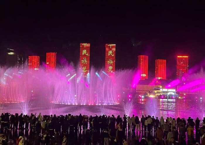 Asia's Tallest Fountain - Ordos Musical Fountain, Kangbashi 
