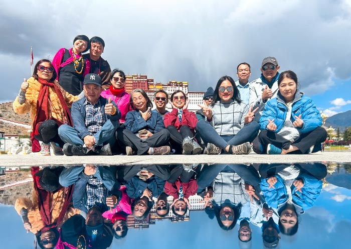 Travel to Potala Palace with AOT