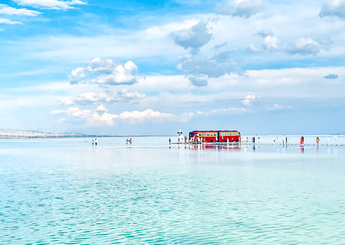 Explore Chaka Salt Lake in Qinghai