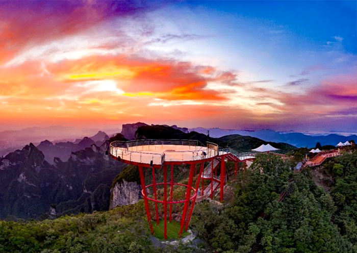 Sunrise in Qixing Mountain, Zhangjiajie