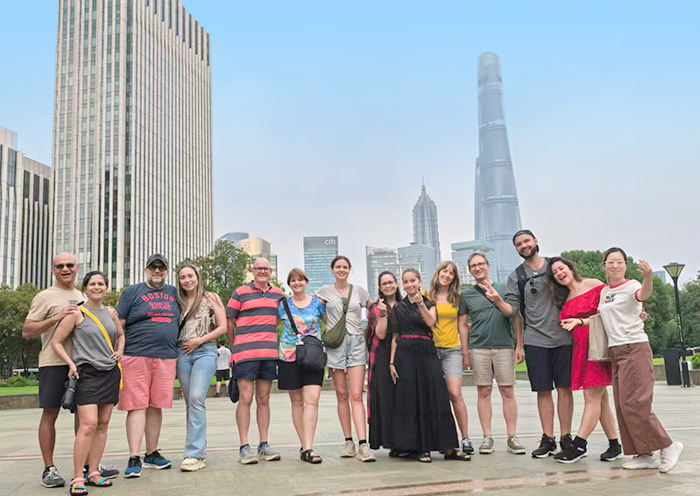 Tour Shanghai with AOT