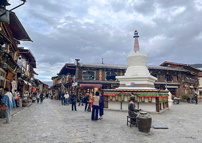 Dukezong Ancient Town, Shangri-La