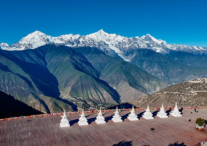 Meili Snow Mountain Observation Deck