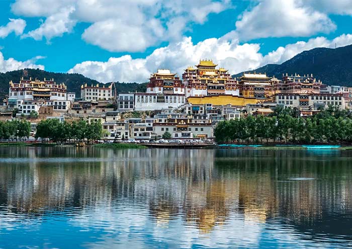 Yunnan Songzanlin Monastery