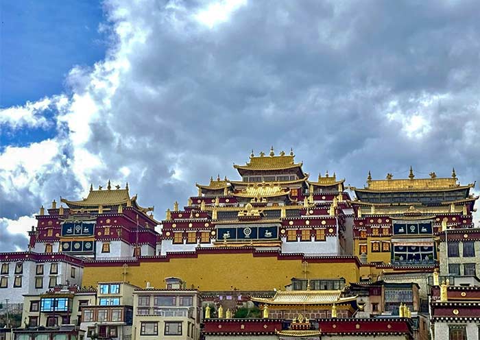 Yunnan Songzanlin Monastery