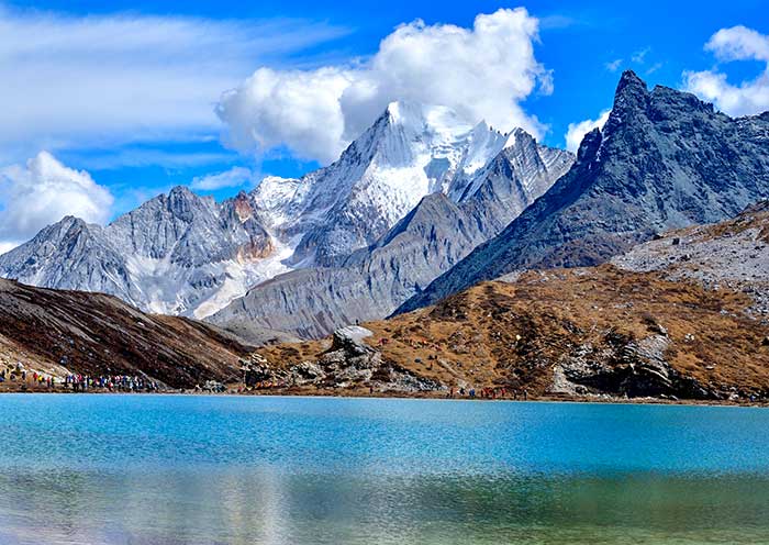 Lake View of Daocheng Yading