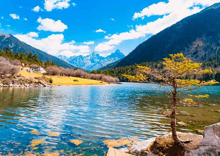 Mugecuo Scenic Area, Kangding