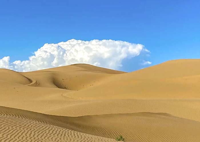 Resonant Sand Bay, Kubuqi Desert