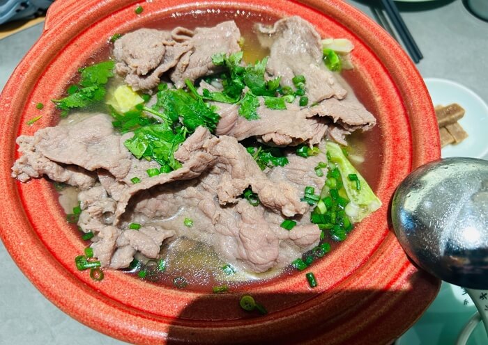 Eat Spicy Beef in Leshan