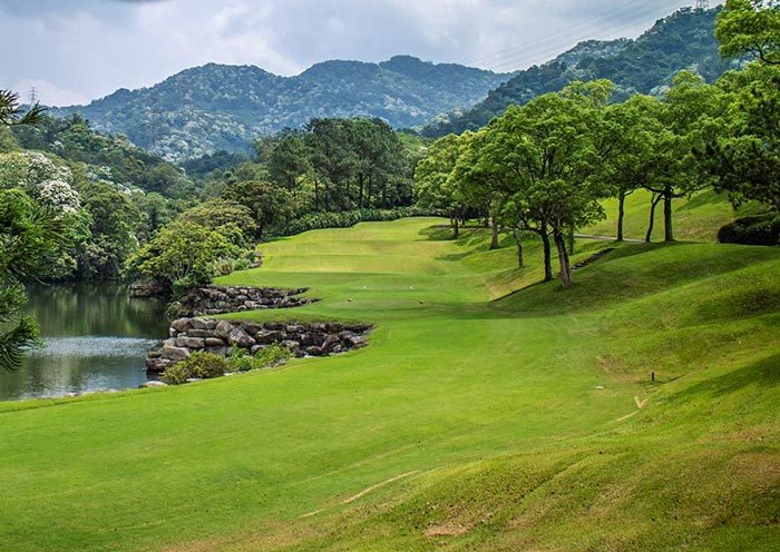Three 9-hole courses, Ta Shee Golf & Country Club
