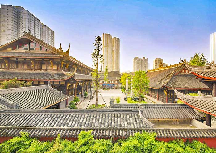 Visit Daci Temple while in Taikoo Li (Chengdu)