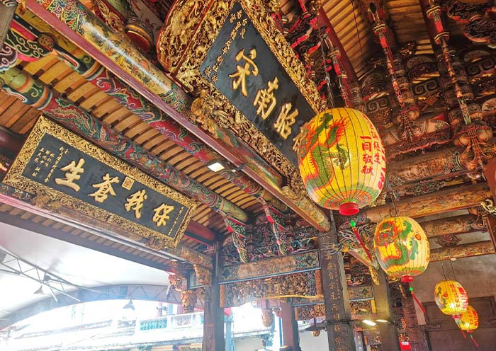Dalongdong Baoan Temple in Taipei