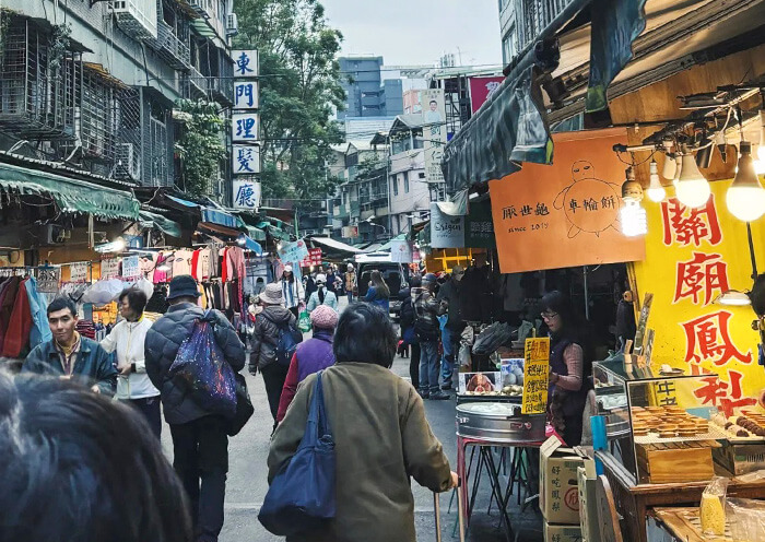 Taipei Dongmen Morning Market