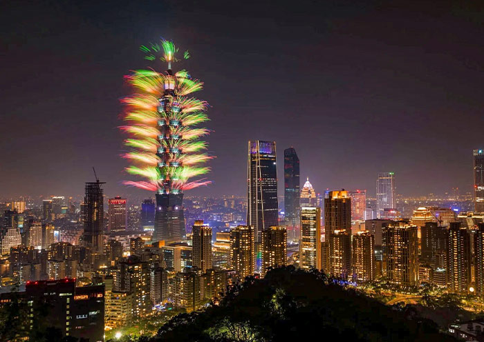 Watch Taipei 101 Fireworks to Ring in the New Year