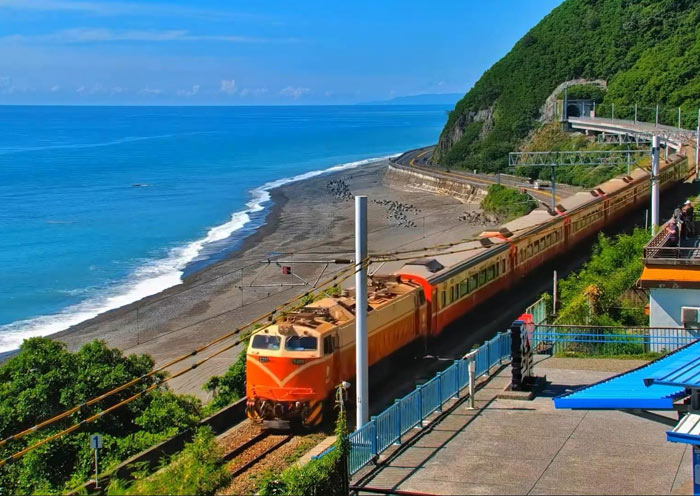 Taiwan TRA Juguang Train