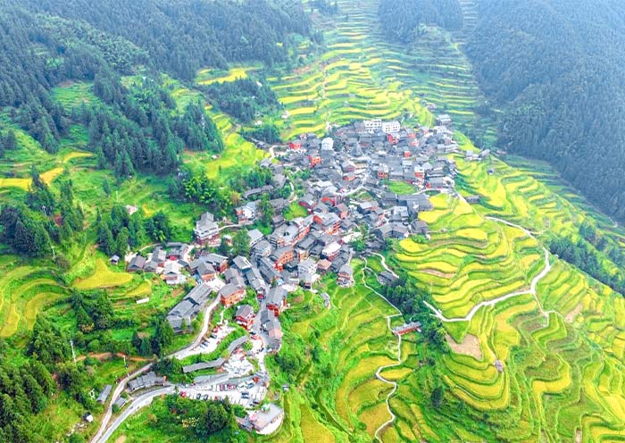 Tangan Dong Village