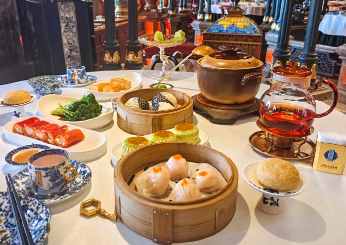 Try Tianjin Food at Erduoyan Restaurant