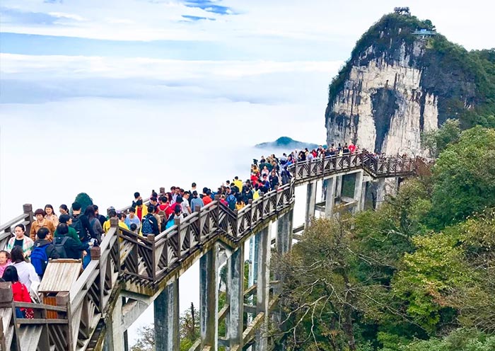 Wonderful Tianmenshan Skywalk