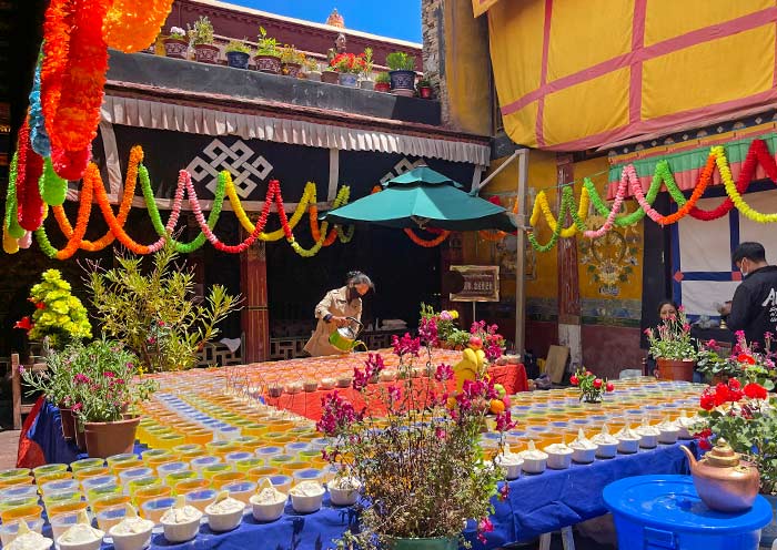 Pray for Tibetan New Year Festival