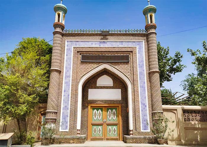 Abakh Hoja Tomb
