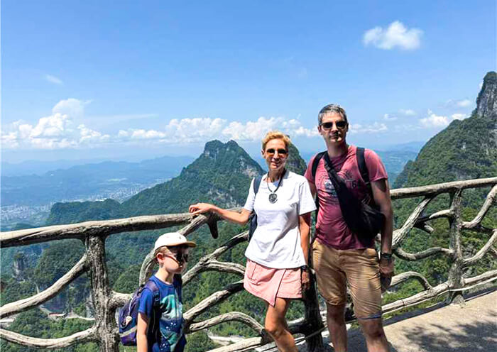 Tour Zhangjiajie with AOT