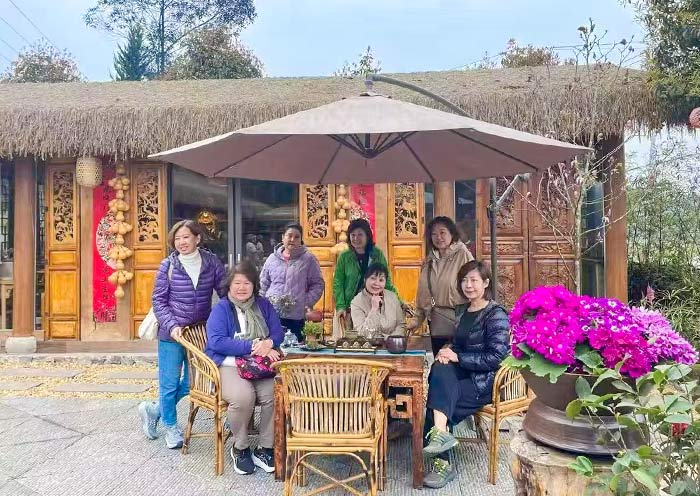 Travel to Chongqing with AOT