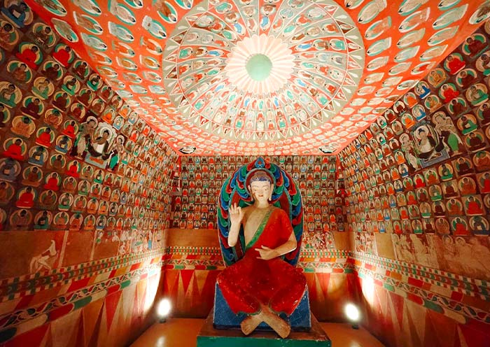 Restoration of the caves in Turpan Museum