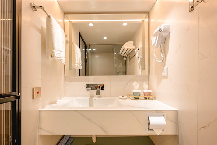 Victoria Isabella - Superior Cabin