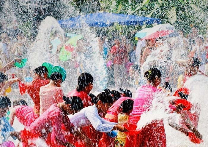 Water Splashing Festival