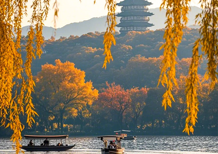 West Lake in Autumn