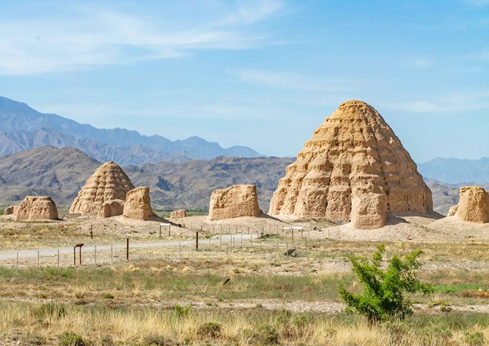 Western Xia Imperial Tombs, Yinchuan