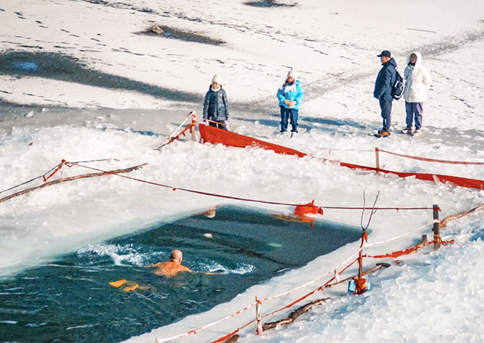 Winter Swimming Performance