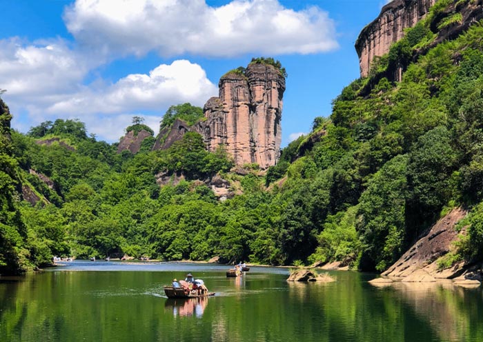 Boat trip along the Nine Bend Stream, Wuyishan