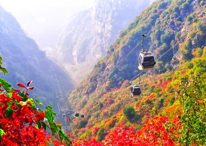 West Peak Cable Car Scenery of Huashan Mountain West Peak Cable Car Scenery of Huashan Mountain