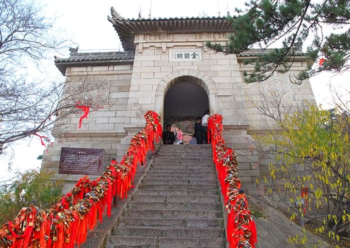 Golden Lock Pass, Mount Huashan