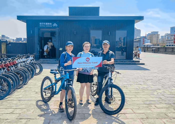Enjoy Cycling Experience on Xian Ancient City Wall