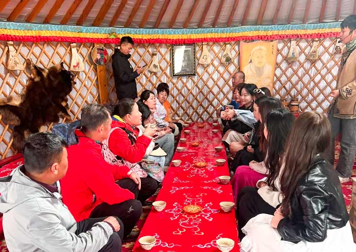 Drink Milk Tea at Xilamuren Grassland