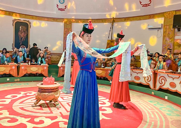 Mongolian Hada for welcome, Zhama Banquet of Xilamuren