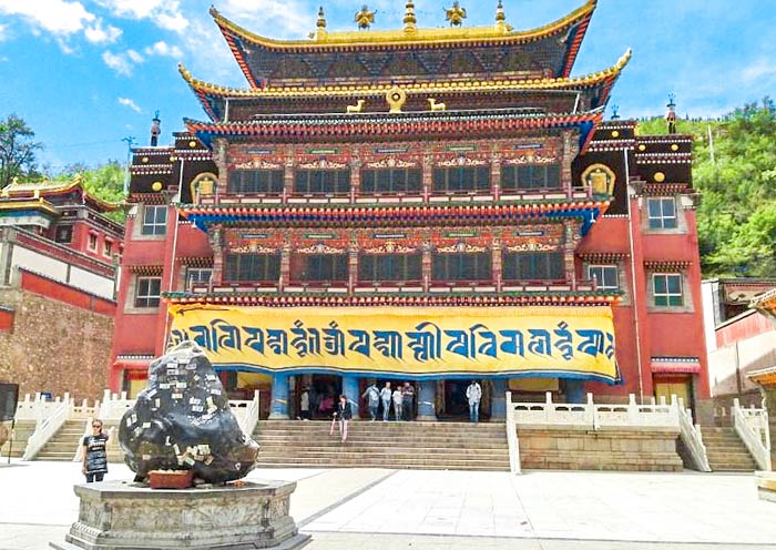 Ta'er Monastery, founded in 1583 Ta'er Monastery, founded in 1583